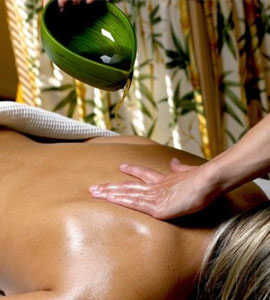 Pizhichil Oil Massage